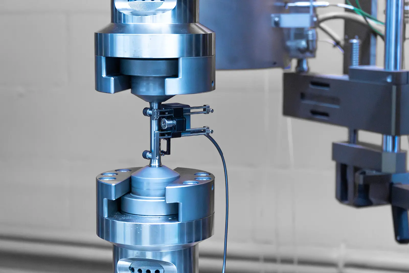 Trendinox integra le forniture con controlli di laboratorio grazie alla sinergia con Laboratorio Prove Materiali S. Marco S.r.l...
